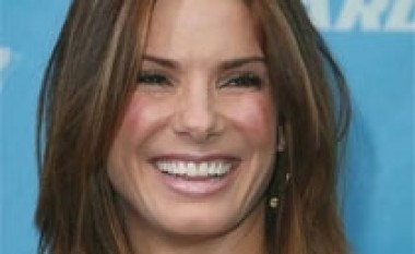 Bullock: Vdekja e nënës më bëri ta çmoja jetën