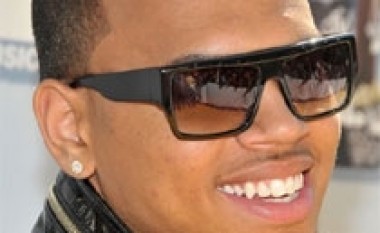 Chris Brown me të dashur të re?