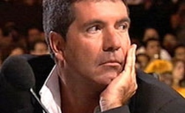 Cowell largohet nga American Idol!