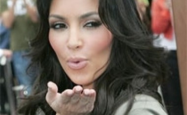 Kardashian: Nuk e kam operuar hundën