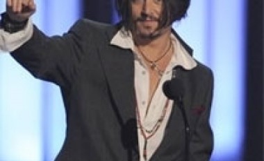 Depp i del në mbrojtje Polanskit