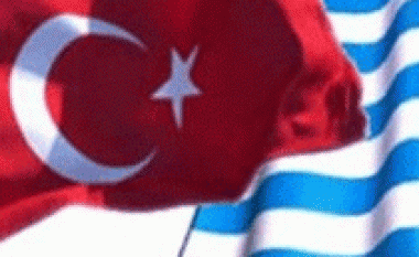 Greqia “ankohet” tek OKB-ja për Turqinë