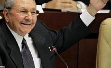 Castro edhe një mandat të presidentit