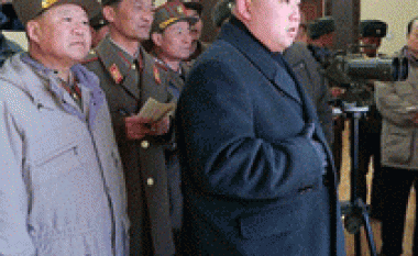 Koreja e Veriut përgatitet për luftë (Foto)
