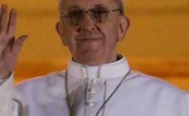 Papa: Dorëheqja e Benediktit, historike