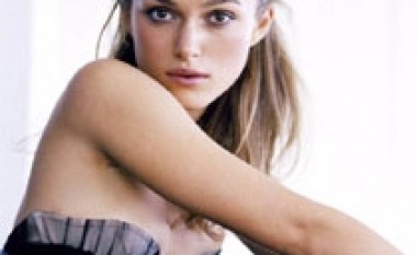 Keira Knightley merr këpucë me qira