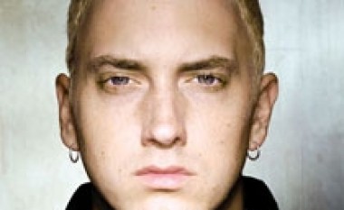 Eminem falënderon TI dhe Lil Wayne për ruajtjen e hip-hopit