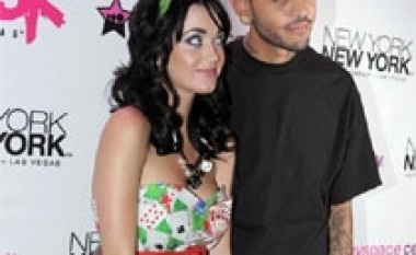 Katy Perry rikthehet me Travis McCoy?