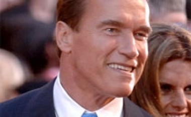 Schwarzenegger do ta legalizojë marihuanën?