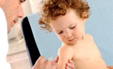 Vaksina për meningjitin B është vetëm tri vjet larg