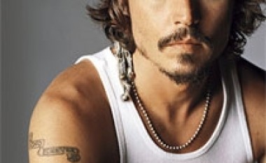 Foxx ose Depp në rolin e Michael Jackson?