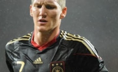 Schweinsteiger nuk është në shitje