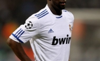 Refuzohet oferta e Galatasaray për Diarra