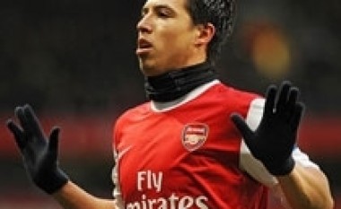Nasri të vendosë mes Unitedit dhe Cityt