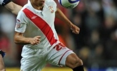 Zyrtare: Oxlade-Chamberlain lojtar i Arsenalit