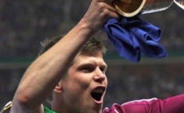 Huntelaar shpreson të luajë për Man United