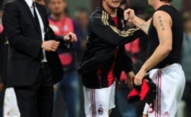 Allegri pranë rinovimit me Milanin