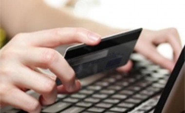 SHBA: Rriten shpenzimet në internet