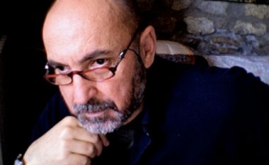 Të kaluarës komuniste duhet t’i qasemi nëpërmjet vuajtjeve të së sotmes: Shqiptari që nuk mendon!