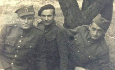 Për historianët që krekosen e shesin mjegull