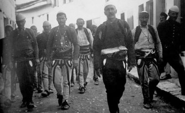 Durham: Burrat e Kosovës dhe ata të Korçës janë kulmi i racës shqiptare