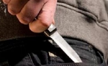 Një person theret me mjet të mprehtë në Prishtinë, rasti po hetohet