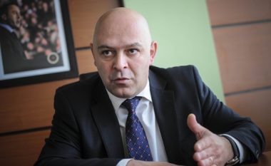 Gjini i AAK-së: S’besoj se do të marrim ftesë nga Kurti- letrat kanë qëllim manipulimin e opinionit