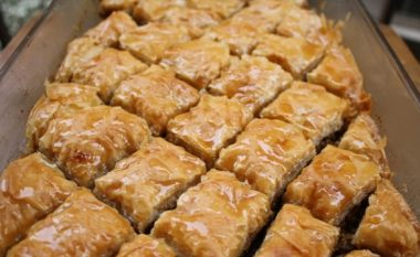 Gjithçka që duhet të dini për bakllavën: Nga ka prejardhjen bakllava, kur u zbulua dhe si u përhap ajo