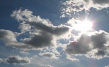 Kosovë, mot i vranët dhe intervale me diell