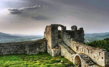 Kalaja e Beratit si atraksion turistik