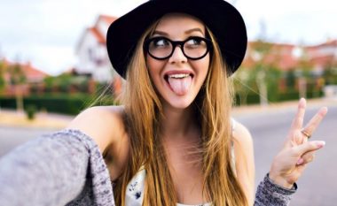 Hunda gjithmonë duket më e madhe në selfie sesa që është në të vërtetë