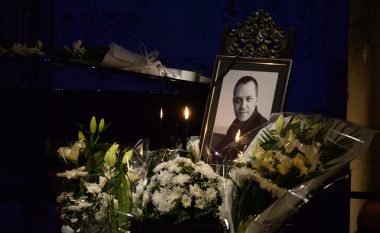 Alo Radio Kitrra (II): Prania artistike e mungesës