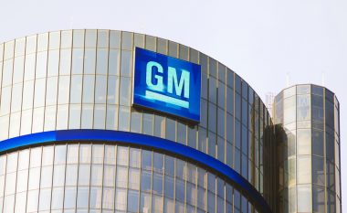 GM do të investojë mbi 1 miliardë dollarë në fabrikat e saj në Flint për të rritur prodhimin e kamionçinave