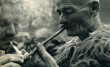 Rishikimi i historisë së Shqipërisë