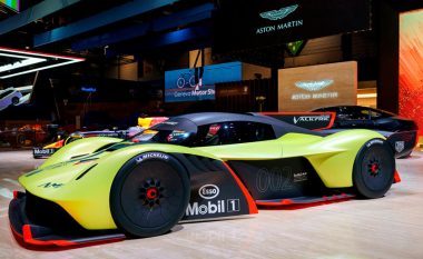 Detajet e mahnitshme të Aston Martin Valkyrie (Foto)