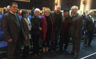 Fëmijët e Kutelit, Lasgushit, Markos, Kokonës dhe Luarasit – bashkë në një foto