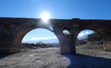 Përfundon restaurimi i urës së Kordhocës në Gjirokastër