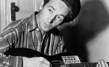 Woody Guthrie, ikona e folkut amerikan
