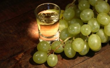 Rakia si simbol i burrërisë shqiptare!?