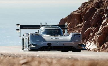Volkswagen dëshiron rekordin e të gjitha kohërave për makinën elektrike I.D. R (Foto)