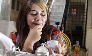 Mund të bëheni edhe ju ‘fallxhore’, mësoni si të lexoni të ardhmen në filxhanin e kafesë