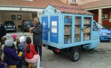Biblioteka në tri rrotë