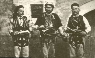 Shqiptarët në Mesjetë mbanin “dy emra”