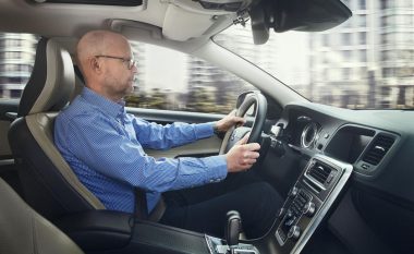 Volvo planifikon të vendosë kamera monitoruese brenda veturave (Foto)