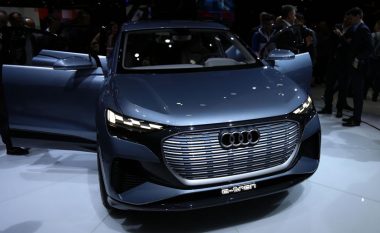 Audi Q4 e-tron me përmasa më të vogla, autonomi më të madhe se modeli aktual (Foto)