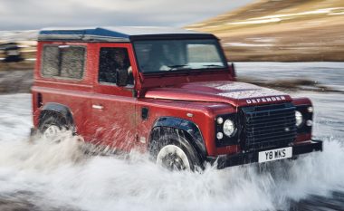 Land Rover Defender me motor nga BMW (Foto)