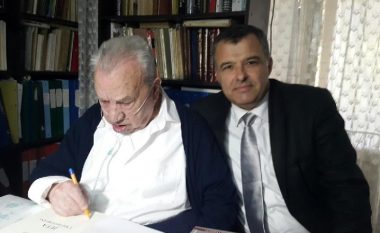 Pengu i Kristo Frashëri për thesaret që presin dritën e botimit