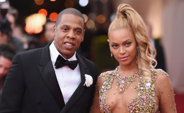 Pse Jay Z prek gjithë kohën këmbën e Beyonce-s? Ç’tregon gjuha e trupit për ta?