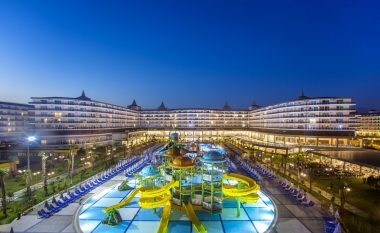 Shtatë hotele familjare në Antalya, të përzgjedhura me kujdes për ju nga Max Travel