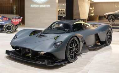 Aston Martin Valkyrie vjen për të rivalizuar me Ferrari (Foto)